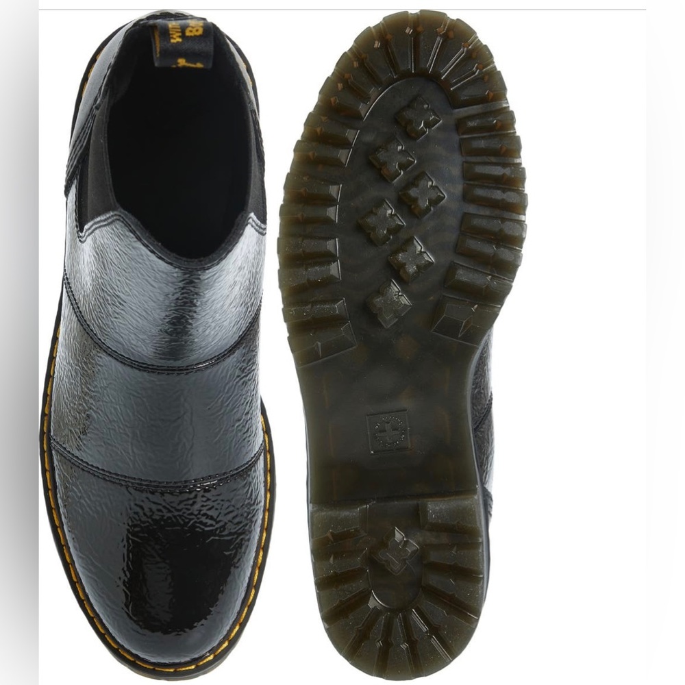 🎊SOLD 🎊Dr. Martens Rozalie Chelsea Boots